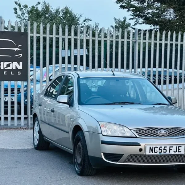 2006 Ford Mondeo 2.0 LX 5-door hatchback petrol manual