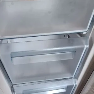 Fridgemaster free-standing freezer - Image 4