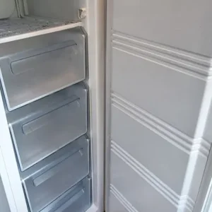 Fridgemaster free-standing freezer - Image 7