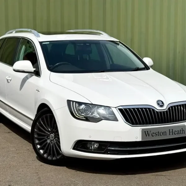 2014 Skoda Superb 2.0 TDI Estate 4WD Diesel