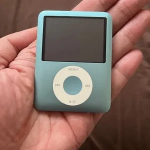 APPLE IPOD NANO 8GB 3RD GEN WITH XBLITZ BT SPEAKER - Image 2