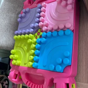 Mega blocks table with legs