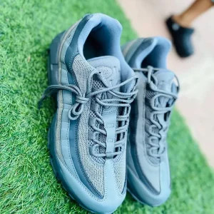 Nike Airmax 95 grey colour ways - Image 4