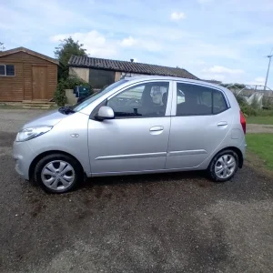 2012 Hyundai i10 hatchback manual