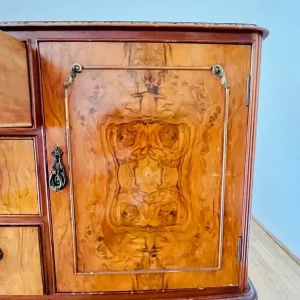 Walnut sideboard - Image 3
