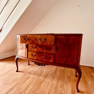 Walnut sideboard - Image 4
