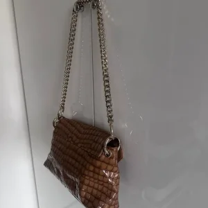 Russell & Bromley Sensor Chain Shoulder Bag in Brown Croc Leather - Image 5