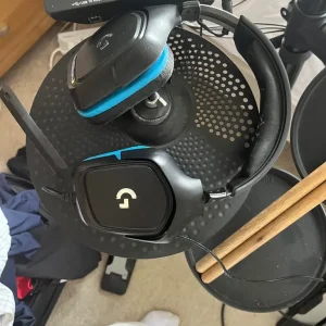 Yamaha Electric Drum Set with Fender Amp and Drumsticks - Image 3