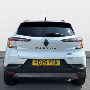 2025 Renault Captur 1.6 E-Tech Full Hybrid Esprit Alpine 5-door Hatchback - Image 6