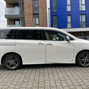 2013 Nissan Elgrand 3.5L Automatic 7-Seater MPV - Image 6