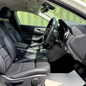 2017 Mercedes-Benz A-Class 1.5 Diesel Hatchback - Image 3