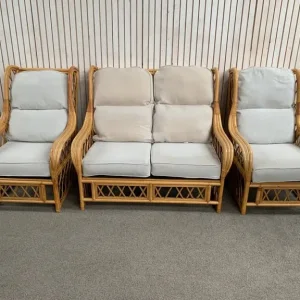 Three-piece conservatory suite with settee and two armchairs - Image 2