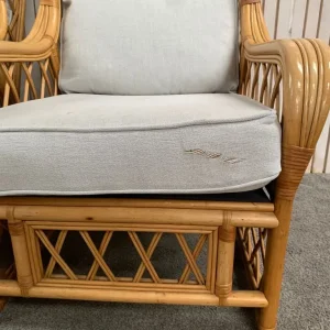 Three-piece conservatory suite with settee and two armchairs - Image 3