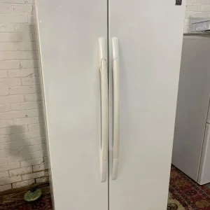 Daewoo White 2 Door American NonPlumb Fridge Freezer - Image 3