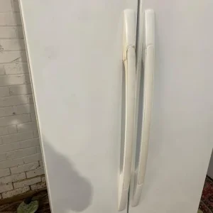 Daewoo White 2 Door American NonPlumb Fridge Freezer - Image 5