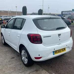2018 Dacia Sandero Comfort SCE Hatchback Petrol Manual - Image 4