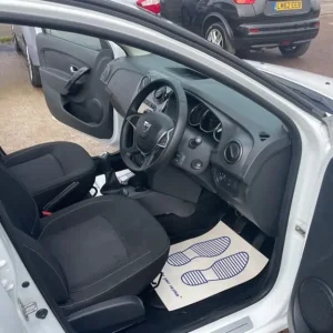 2018 Dacia Sandero Comfort SCE Hatchback Petrol Manual - Image 7