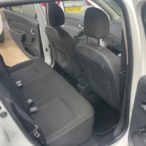 2018 Dacia Sandero Comfort SCE Hatchback Petrol Manual - Image 8