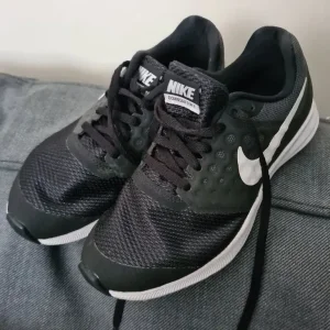 Trainers size 3 - Image 2
