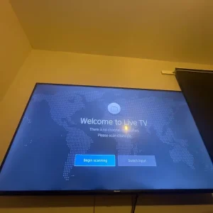 Hisense 40 inch TV - Image 3