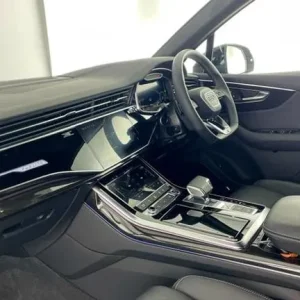 2024 Audi Q7 Black Edition 55 TFSI Quattro - Image 2