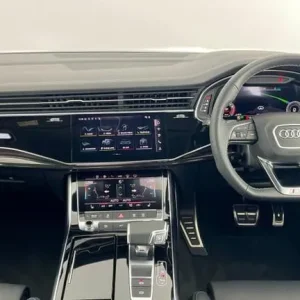 2024 Audi Q7 Black Edition 55 TFSI Quattro - Image 8