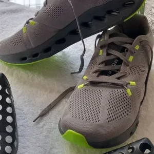 Gents DQ Trainers Size 9½ Grey with Fluorescent Trim and soles - Image 2