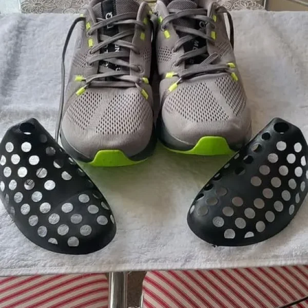 Gents DQ Trainers Size 9½ Grey with Fluorescent Trim and soles
