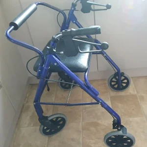 Folding push trolley with brakes and seat - Image 2