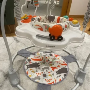 Puggle jump and bounce activity centre