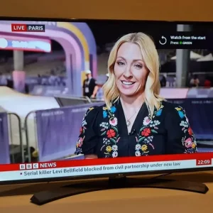 4K UHD LG 49 inch Smart TV with remote - Image 3