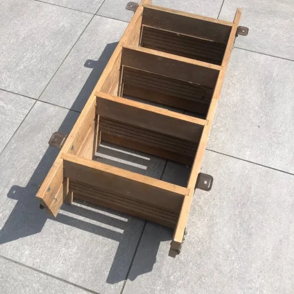 Wooden foldable loft ladder