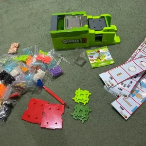 Qixels 3D Maker
