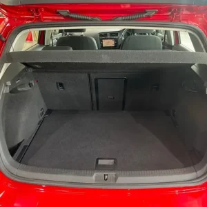 2017 Volkswagen Golf 1.6 TDI SE Nav Hatchback - Image 5