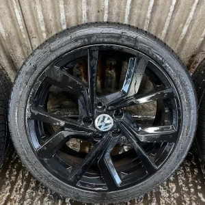18” Volkswagen Golf GTI replica alloy wheels - 5x112 - Image 3