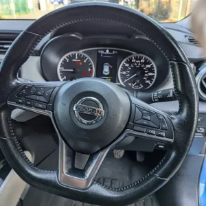 2017 Nissan Micra 1.5 dCi Tekna 5-door hatchback - Image 7