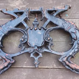 Pair of 19th century coalbrookdale style cast iron table ends - Image 2