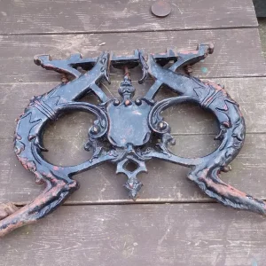 Pair of 19th century coalbrookdale style cast iron table ends - Image 6