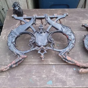 Pair of 19th century coalbrookdale style cast iron table ends - Image 7