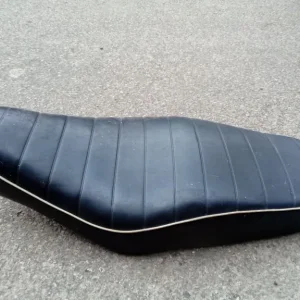 Kawasaki W650 seat