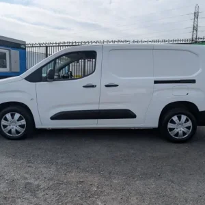 2021 Citroen Berlingo 1.5 Bluehdi Diesel Van - Image 4