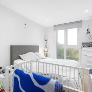 2 bedroom flat in The Shoreline Building, Crowthorne, Bracknell Forest (2 bed) - Image 5