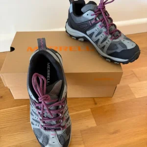 Merrell Accentor 3 women's walking shoes