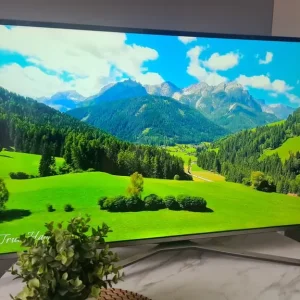 Samsung 43 Inch Smart 4K UHD HDR LED TV with WiFi, Freeview HD, TVPlus - Image 8