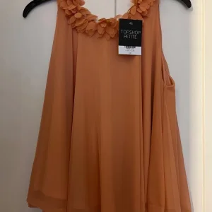 New shoes and clothes with tags - Image 2