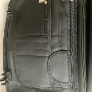 MESSENGER SHOULDER BAG BRAND NEW - Image 4