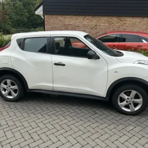 2012 Nissan Juke 1.6 Manual 5-door - Image 2