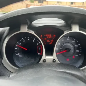 2012 Nissan Juke 1.6 Manual 5-door - Image 4