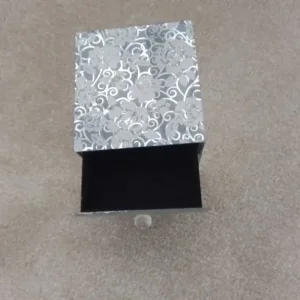 Jewellery Box Mirrored with 3 Drawers & Flower Etched Design - Image 4