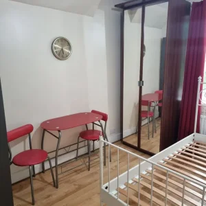 Double Room - Image 3